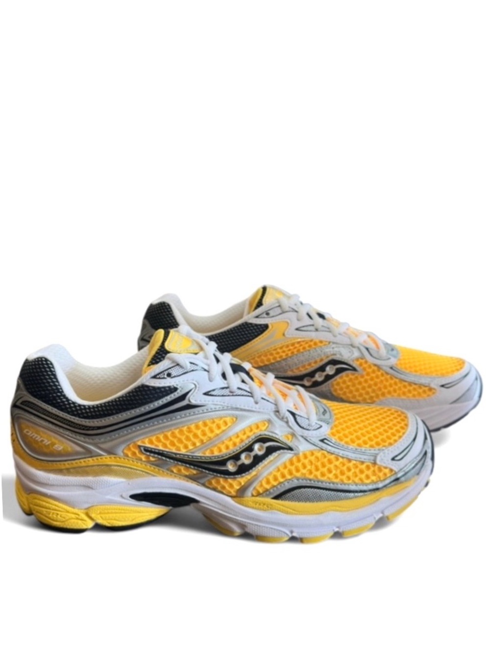 Saucony ProGrid Omni 9 ‘Yellow Gold’ Sneakers Size US 10 Men’s (NEW)